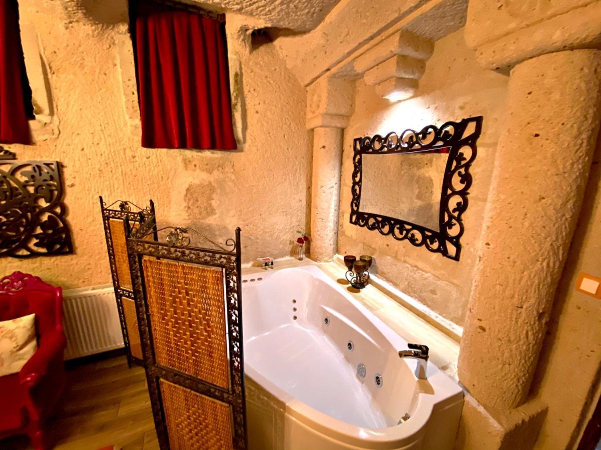 Mimi Cappadocia Luxury Cave Hotel أُتْشيسار المظهر الخارجي الصورة