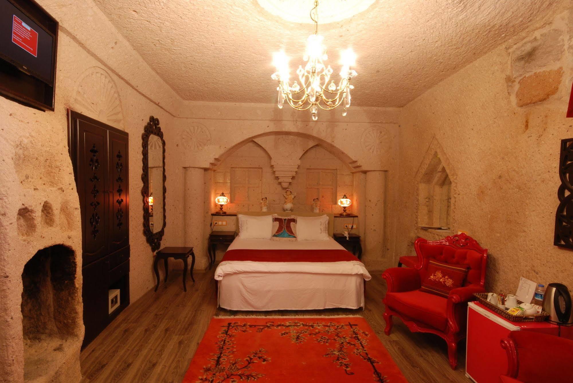 Mimi Cappadocia Luxury Cave Hotel أُتْشيسار المظهر الخارجي الصورة