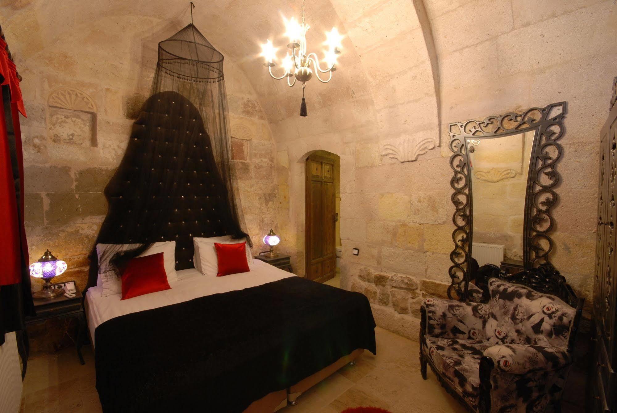 Mimi Cappadocia Luxury Cave Hotel أُتْشيسار المظهر الخارجي الصورة