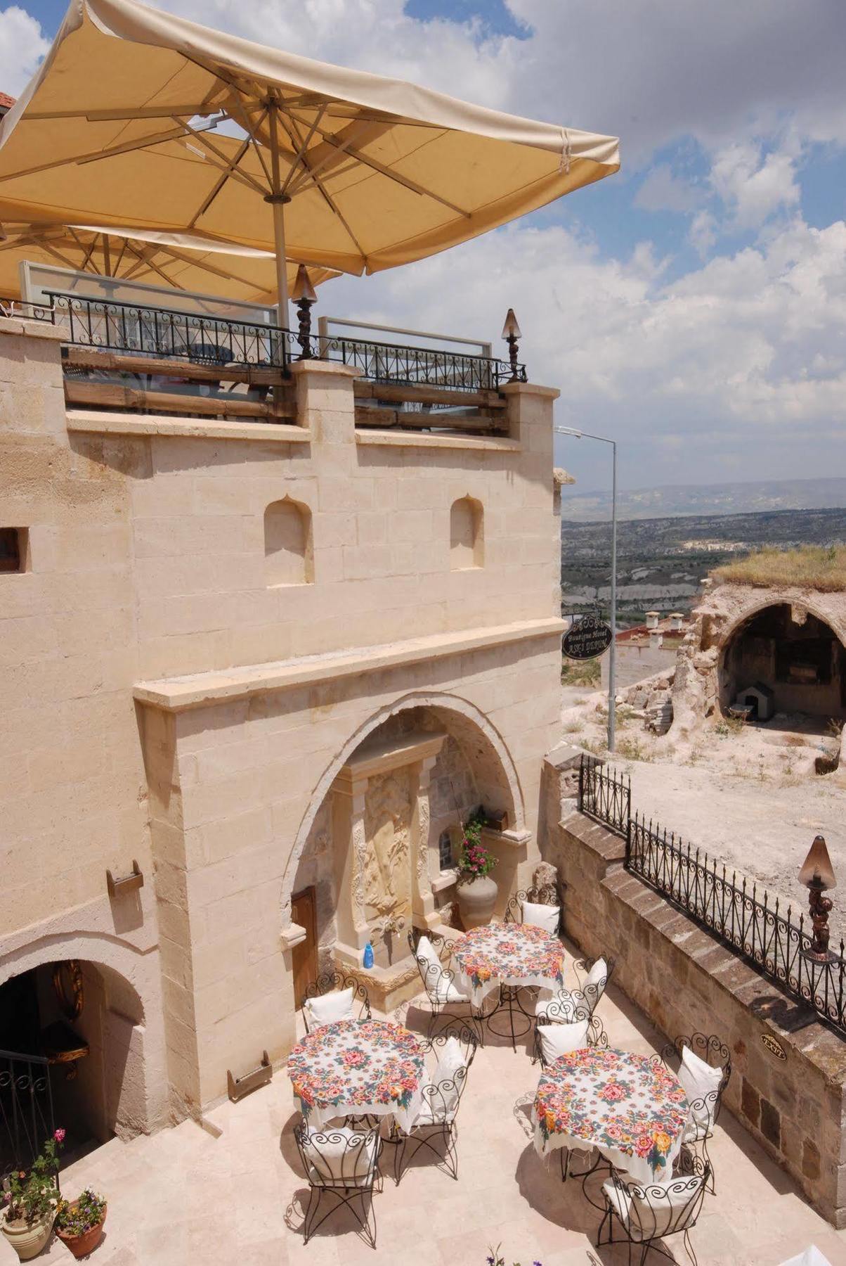 Mimi Cappadocia Luxury Cave Hotel أُتْشيسار المظهر الخارجي الصورة